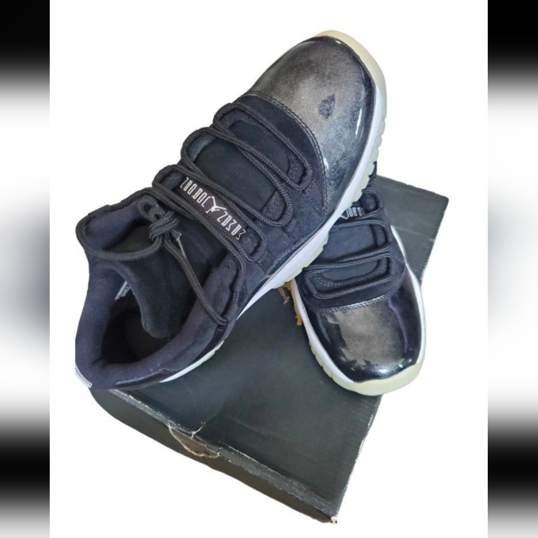 Jordan 11 Retro Low Barons Sneakers (Gs)